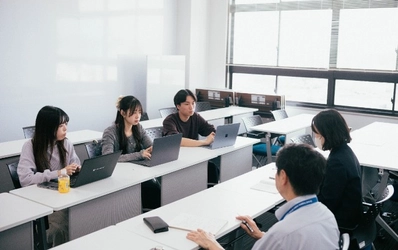 近大経営学部生が卓球交流イベント「どこでも卓球」を開催　ゲームや特別レッスンで新たな魅力を発信