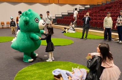 ちびゴジラグリーティング会の様子