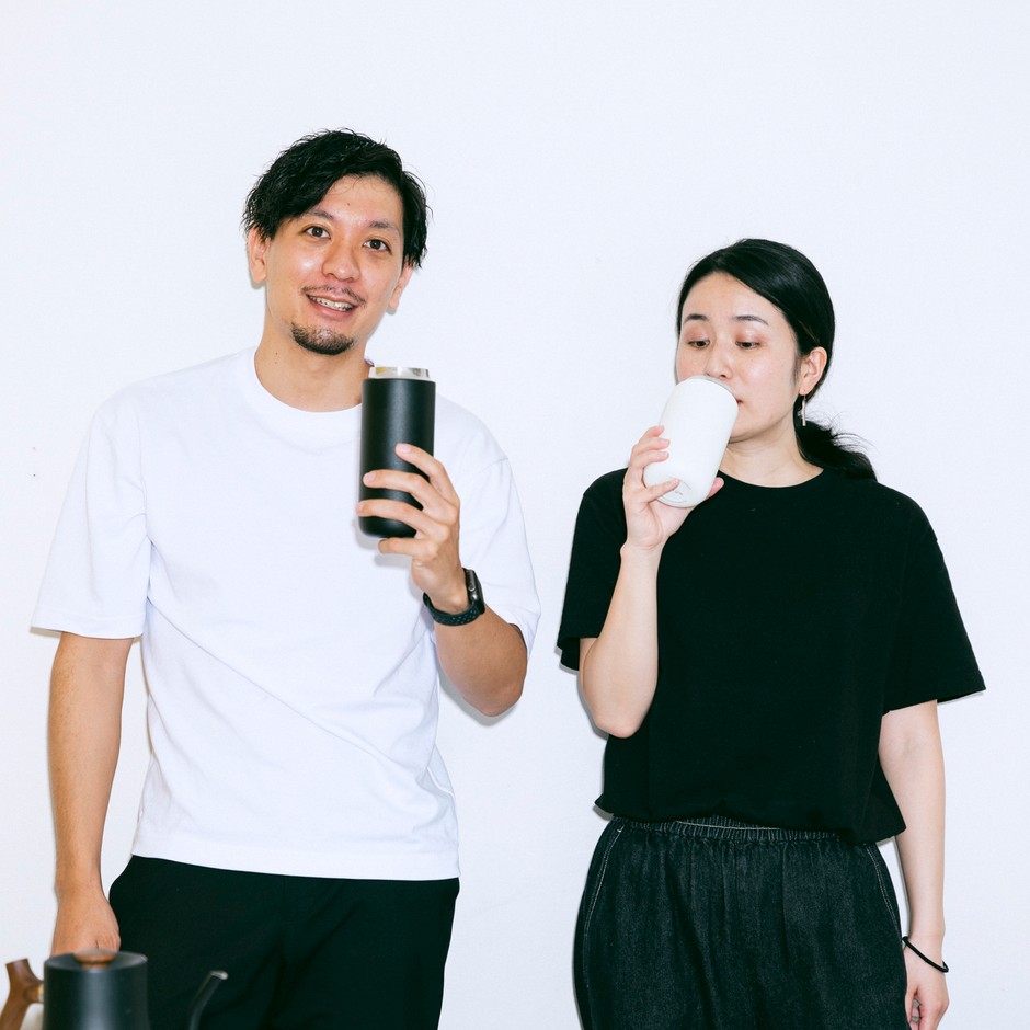 スタイリッシュでおしゃれなトラベルマグです！国内で使っている人はとても少なく、人と被る心配も少ない！