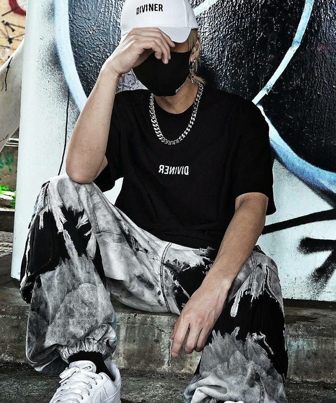 Exaggerate Box Logo TEE（ブラック）