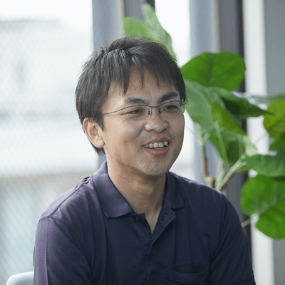 倉貫義人氏