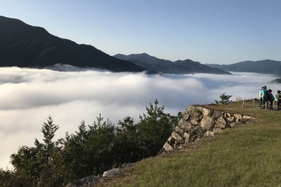 竹田城跡の雲海の様子