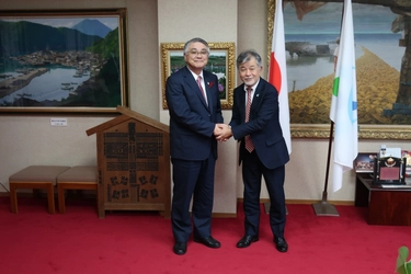 ジャパンシステム、熊本県天草市とデジタル行政共同実証・ 研究事業に関する協力協定書を締結