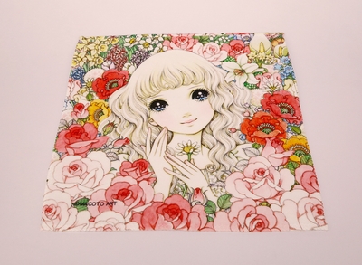 ハンドタオル「花の中の少女」　1,650円(税込)
