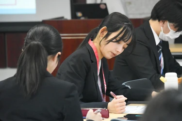 給食DXのナリコマ、2026年度新入社員向けに “参加する入社式”を実施