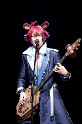 ©2021 SANRIO CO.,LTD.　　SHOWBYROCK!!製作委員会M
