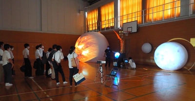 一昨年のデジタル地球儀授業の様子