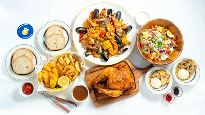 シェアして楽しむ！淡路島西海岸 アメリカンダイナー＆カフェ「ミエレ ザ ダイナー」大人数でワイワイ味わえる人気のコースメニューがリニュ