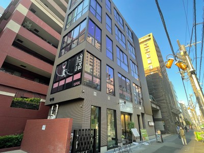 ビルの5階です