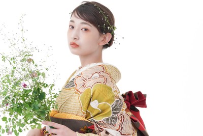『kiruto』とは、一生に一度のハレの日に素敵な思い出を残したいという願いを叶える、デコルテ初の振袖・袴レンタル＆前撮りサービスです。