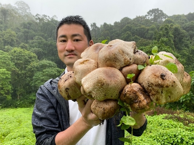 キングアガリクスと社長:元井 章智