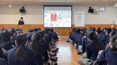 令和6年（2024年）に開催した「薬物乱用防止講演会」の様子
