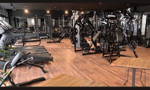 株式会社スエヒロ工業運営のeIGHT GYM(静岡県長泉町)