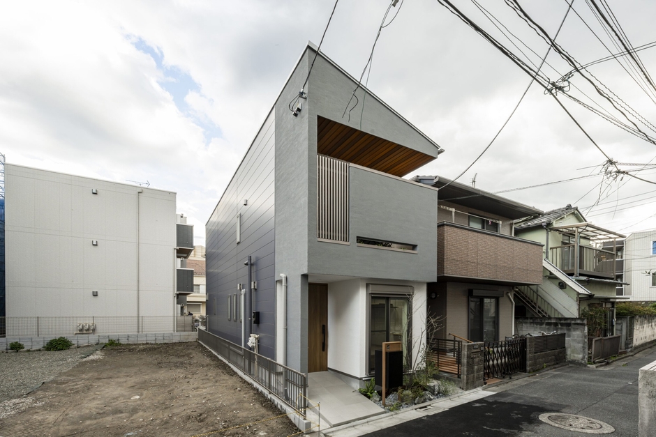 【東京都大田区｜17坪】吹き抜けがつなぐ2階建てのバリアフリー住宅の画像