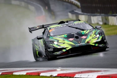 FASOUL & LIGHTECがサーキットデビュー、 BATMOBILE RACINGがLAMBORGHINI SUPER TROFEO ASIA 富士スピードウェイで2連勝