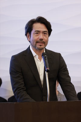代表取締役社⻑　降籏邦義
