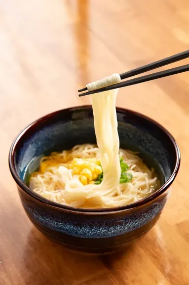 かつ丼との相性も抜群!もちっと食感の生そうめん