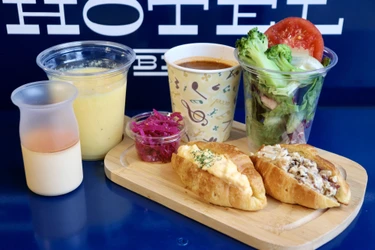 『The BREAKFAST HOTEL 福岡中洲』、朝食を客室でゆっくり楽しむ新提案「ととのうご褒美BOX」を提供開始