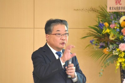講演する森教授