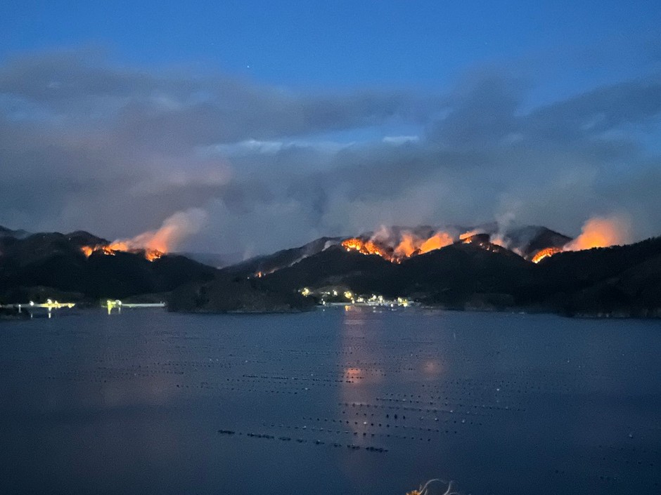 大船渡山火事延焼中