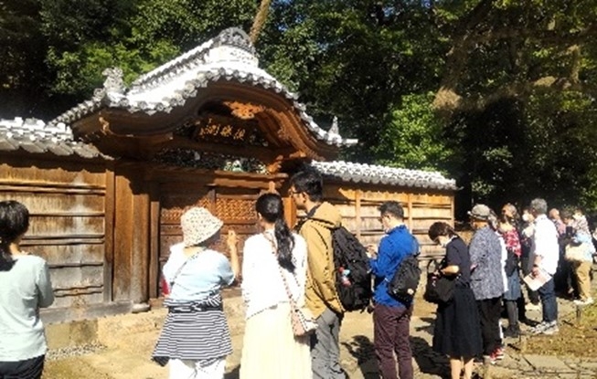 唐門・内庭ガイド（昨年度開催時の様子）
