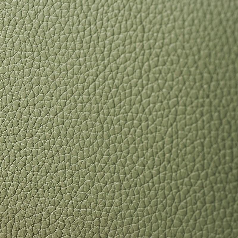 〈ラークグリーン〉 安らぎを与える、爽やかで優しいトーンのグリーン。　明るさの中に上品さがあり、暖かい季節のお出かけにもおすすめ。