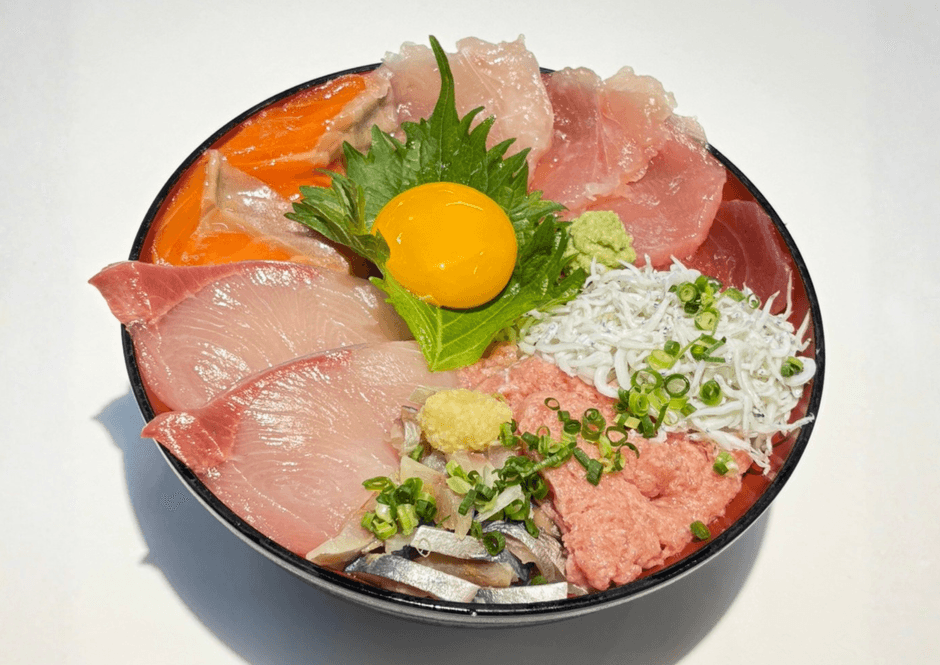 7種のとろ玉海鮮丼