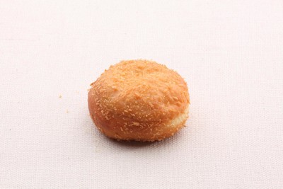 一日数十回揚げる自家製カレーパン