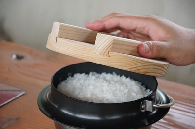 炊きたて羽釜ご飯