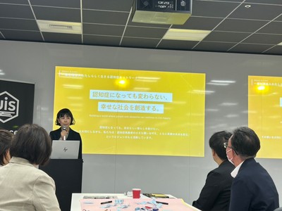 法人のミッション・ビジョンを語る代表理事・佐藤麗子