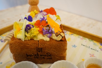 花もミツバチも全部食べれます