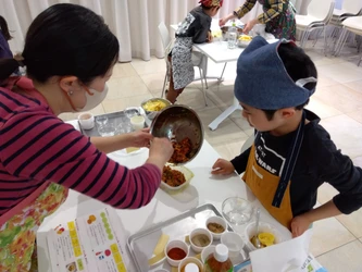 ライフ×ハウス食品「親子で料理教室イベント」を開催！