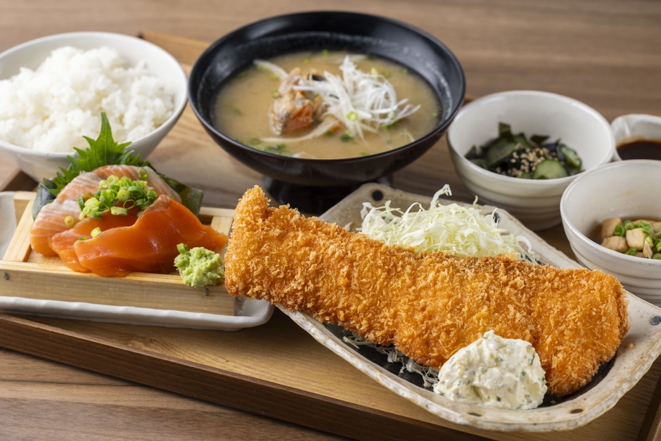 1000日記念サーモン堪能定食