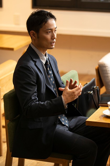 ［保険会社］