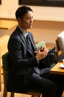 ［保険会社］