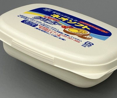 上蓋の開封タブと段差構造