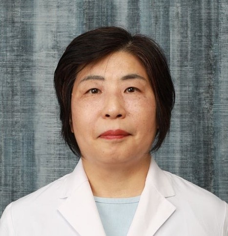 女子栄養大学　　 栄養クリニック　　　　　　　　　　　　　蒲池 桂子 教授