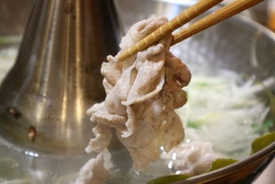 豚しゃぶはストレートでつけて食べると最高です
