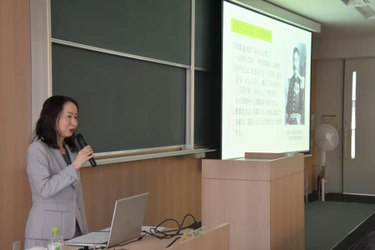 【名城大学】論文博士の学位を授与された廣瀬武夫研究者の笹本さんが都市情報学部で特別講義