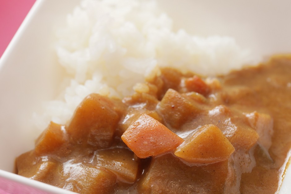 【ホテル特製甘口カレー】 ホテル開業より人気のある じっくり煮込んだ甘口カレー