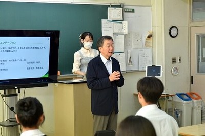 大澤教授による高大連携の趣旨説明