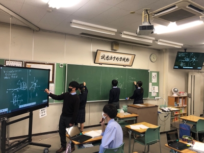 電子黒板を活用した授業の様子