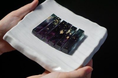 「琥珀糖」を使用したウェルカムスイーツ