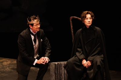 「ハムレットQ1」撮影：加藤幸広