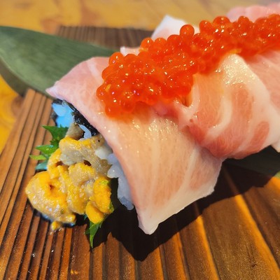 ウニは内!トロは外!恵方巻