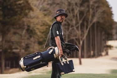 矢野 東選手監修モデル 第2弾　 随所に矢野 東選手のこだわりが詰まった 「ONOFF CADDIE BAG& ROUND BAG Set OB0826」 2026年4月30日より数量限定で発売！