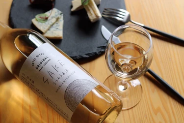 樹齢100年以上の吉野杉が生み出した日本酒 『うつろうお酒・とろっと梅酒』が応援購入サービス 「Makuake」にて販売開始24時間で目標金額200％達成！