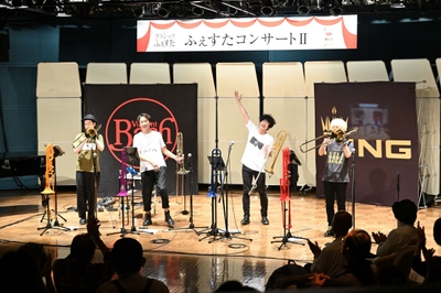 パフォーマンスライブ