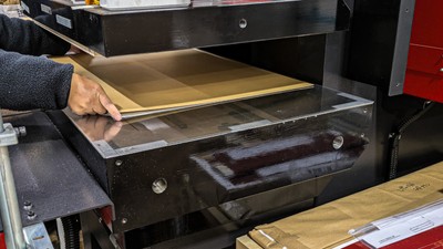 Kneeble製造の様子