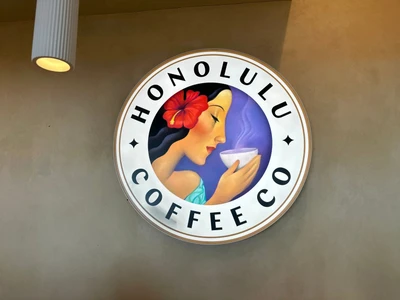 HONOLULU COFFEEが新ロゴを発表　 10月1日から日本国内で順次展開